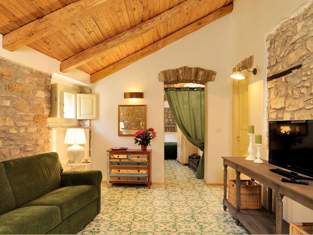 Residenza Matarazzo E Le Sue Soffitte Castellabate Quarto foto