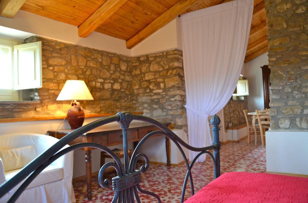 Residenza Matarazzo E Le Sue Soffitte Castellabate Exterior foto